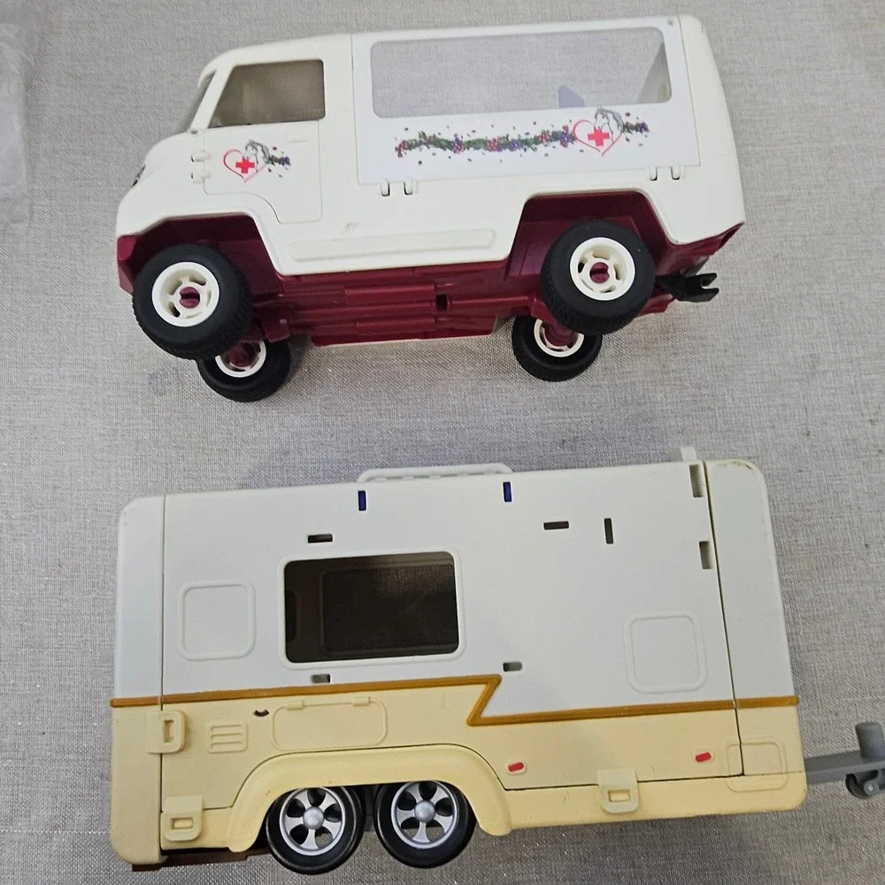 Schleich Horse Club Mobile Vet Van and Trailer Set White Burgundy Tan 2011 Toy